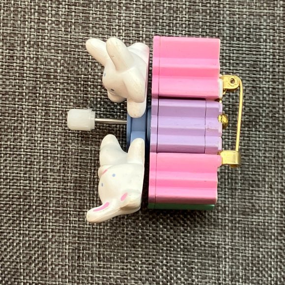 Easter Bunny Wind Up Seesaw Pin White Blue Pink Purple Green Tulips Retro Vintag - Picture 3 of 5